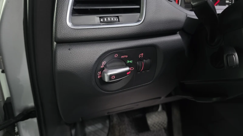 Audi Q3 2.0TDI QUATTRO DYNAMIC autogeorge.com, снимка 17 - Автомобили и джипове - 52287332