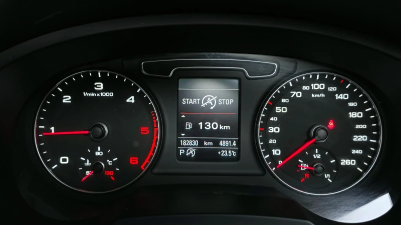 Audi Q3 2.0TDI QUATTRO DYNAMIC autogeorge.com, снимка 7 - Автомобили и джипове - 52287332