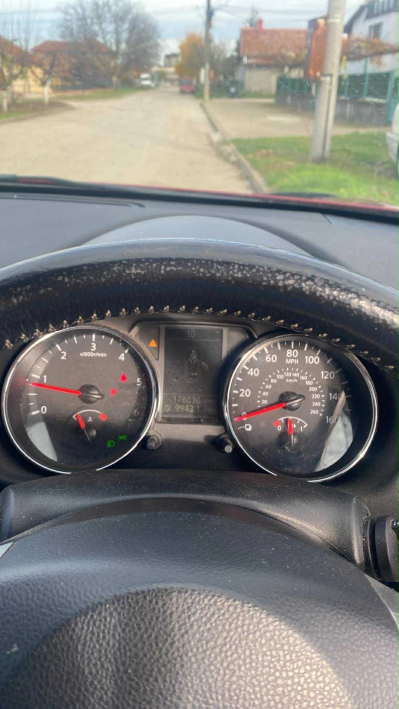 Nissan Qashqai, снимка 7 - Автомобили и джипове - 52573592