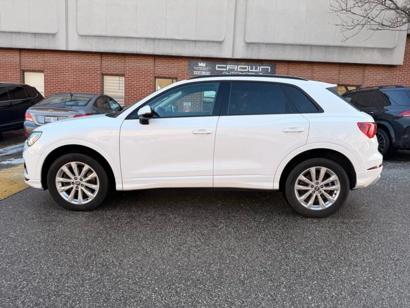 Audi Q3 Komfort  CARFAX, снимка 2 - Автомобили и джипове - 53075140