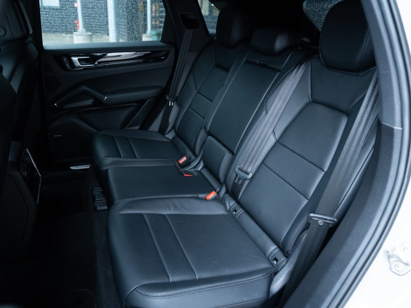Porsche Cayenne, снимка 17 - Автомобили и джипове - 53089450