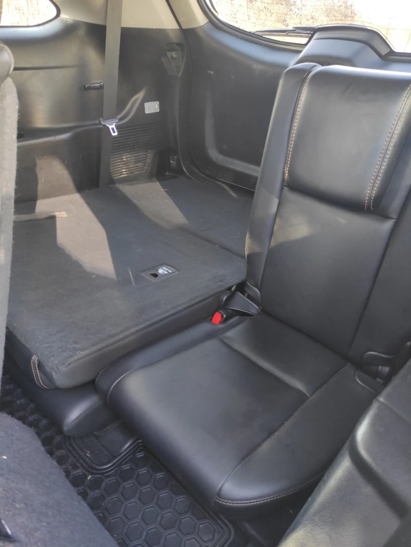 Toyota Highlander XLE / Хибрид / 7+ 1 / Активен дистроник , снимка 13 - Автомобили и джипове - 53583536