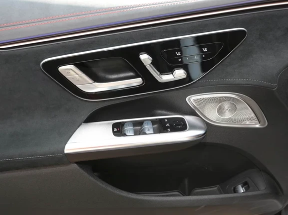 Mercedes-Benz EQE 43 AMG 4Matic = Premium Plus = Гаранция - изображение 4