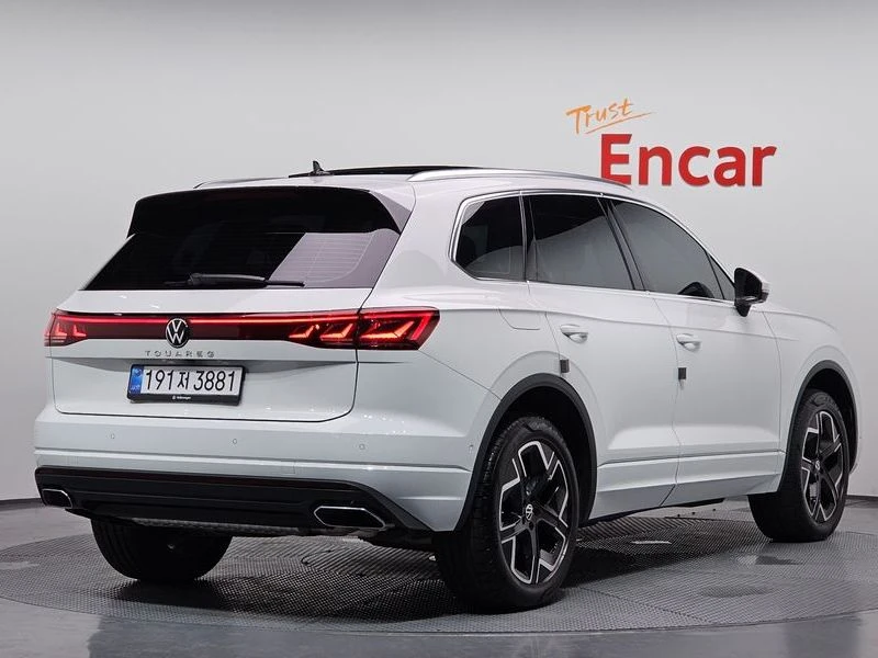 VW Touareg 3.0 Automatic КРАЙНА ЦЕНА: 59310 EUR, снимка 2 - Автомобили и джипове - 55966886