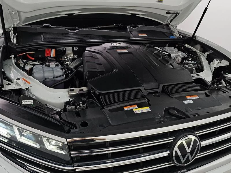 VW Touareg 3.0 Automatic КРАЙНА ЦЕНА: 59310 EUR, снимка 6 - Автомобили и джипове - 55966886