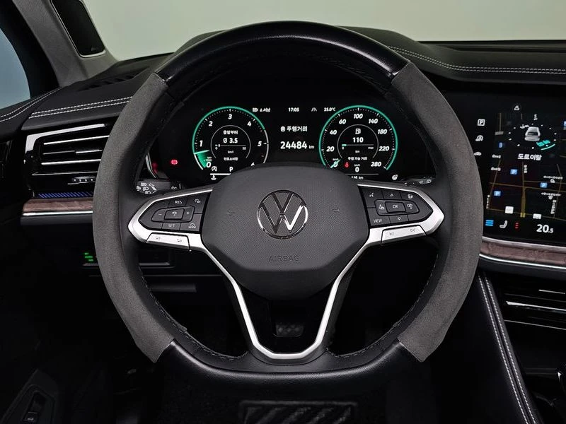VW Touareg 3.0 Automatic КРАЙНА ЦЕНА: 59310 EUR, снимка 13 - Автомобили и джипове - 55966886