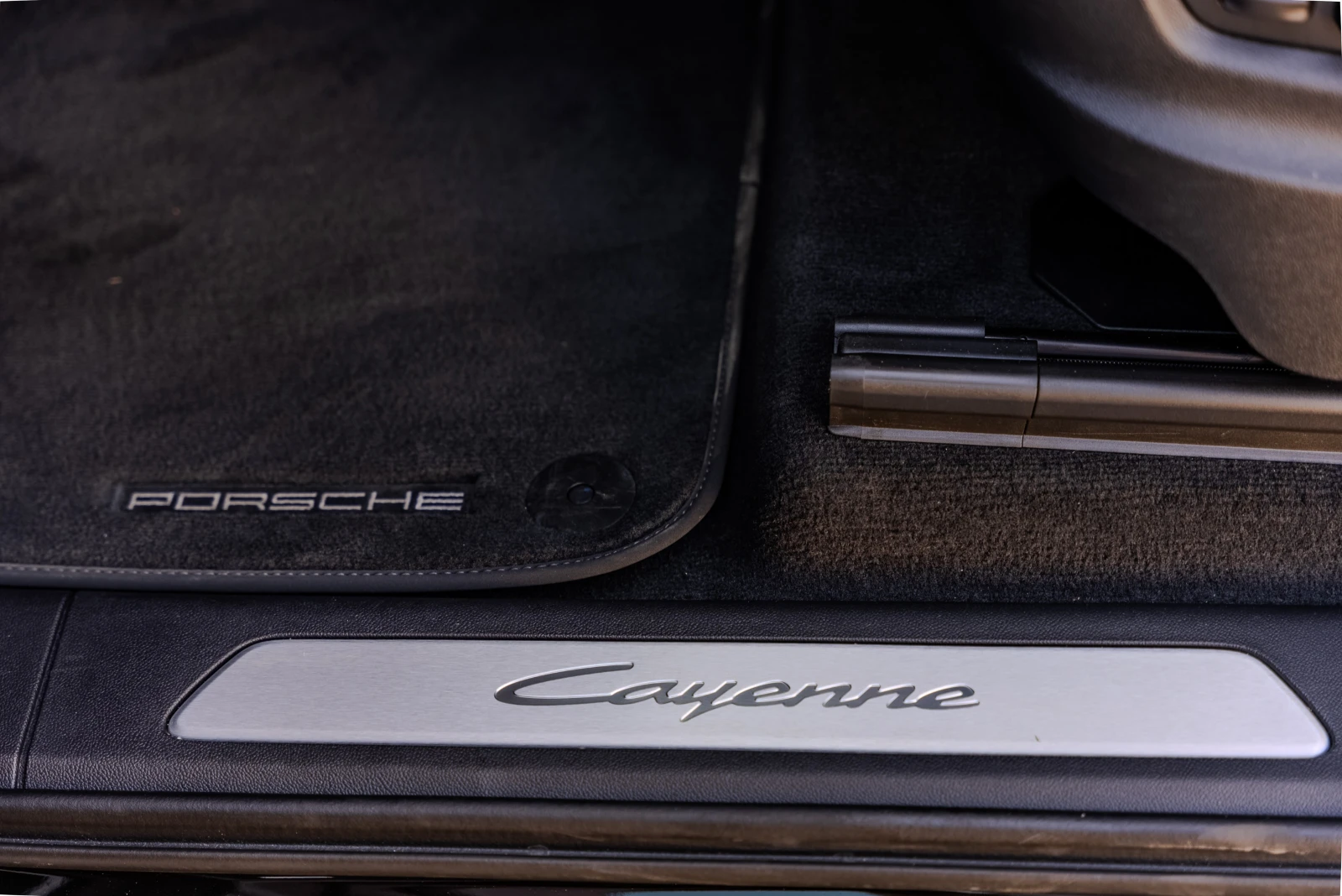 Porsche Cayenne e hybrid | Mobile.bg   16