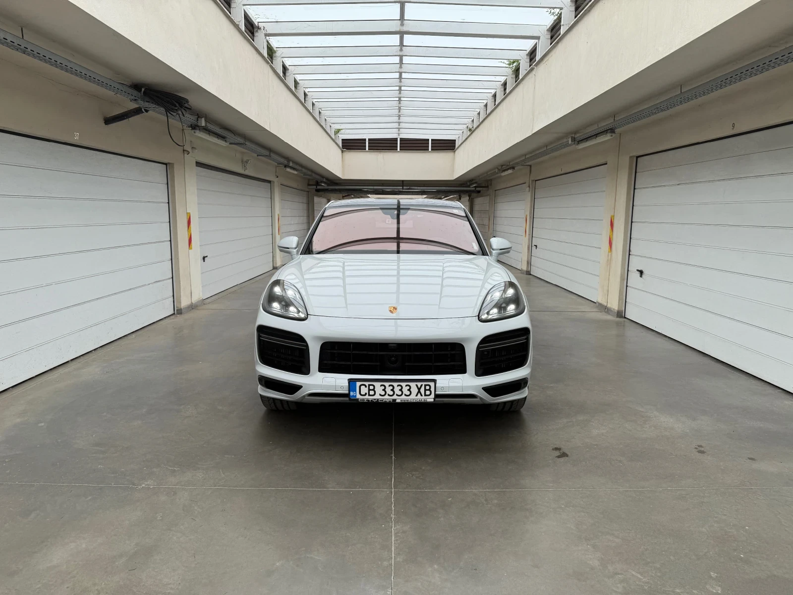 Porsche Cayenne Turbo - изображение 9