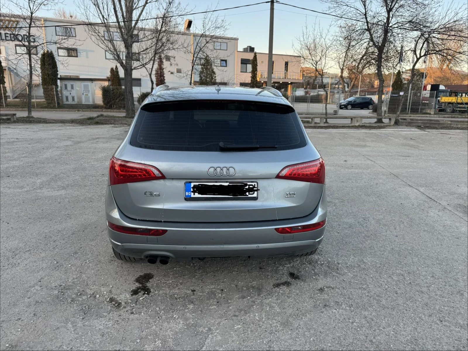 Audi Q5 2.0 TDI QUATTRO/AVTOMAT/NAVI, снимка 4 - Автомобили и джипове - 53829564