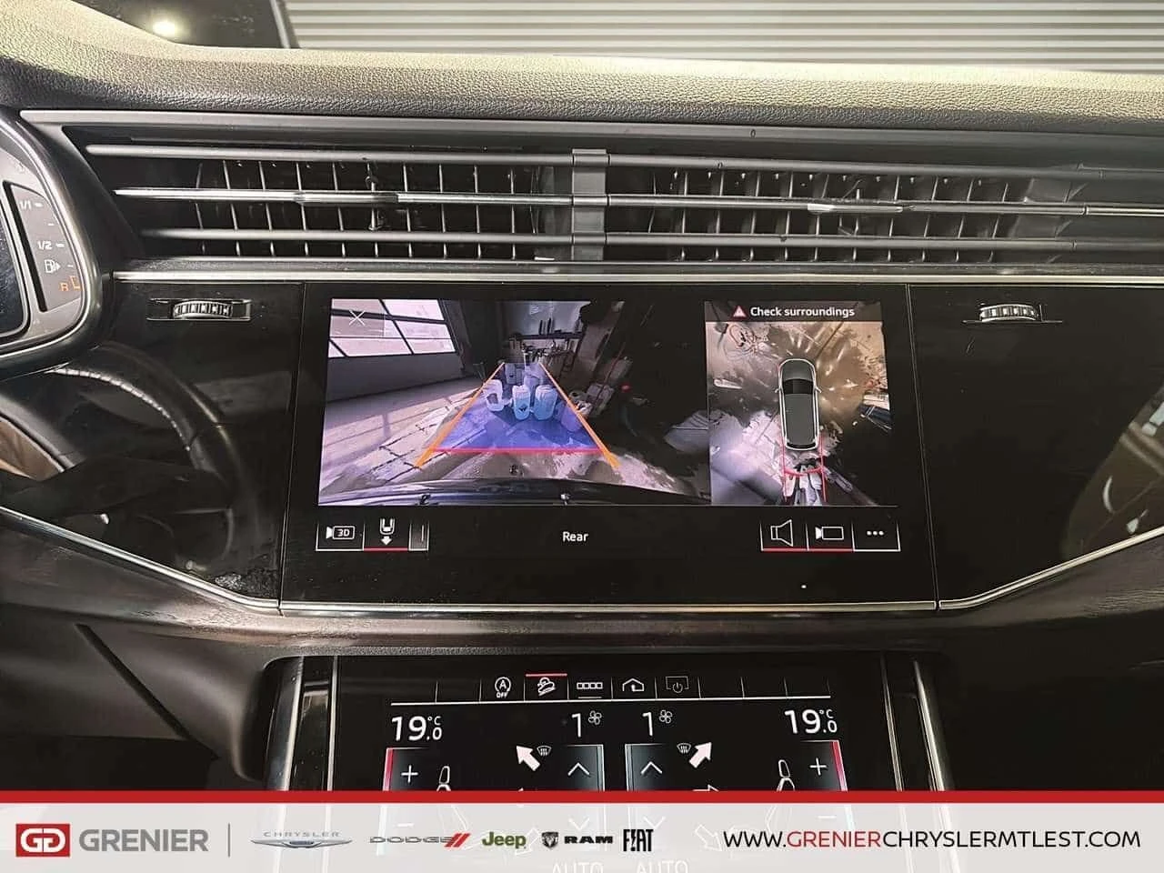 Audi Q7 Progressiv 360 CARFAX, снимка 15 - Автомобили и джипове - 54107681