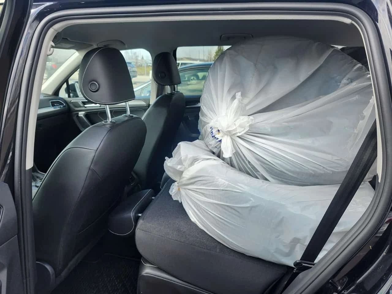 VW Tiguan * 4motion Comfortline * ДВА КЛЮЧА* , снимка 11 - Автомобили и джипове - 54265770