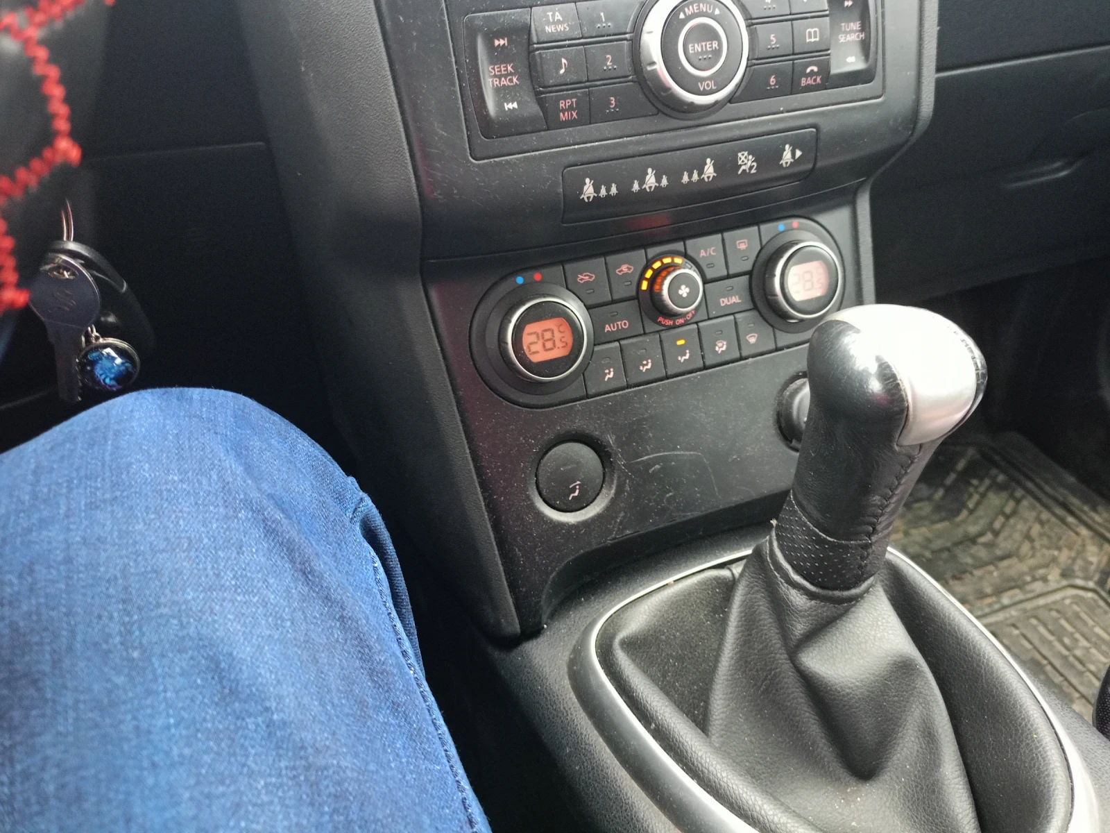 Nissan Qashqai, снимка 5 - Автомобили и джипове - 55012191