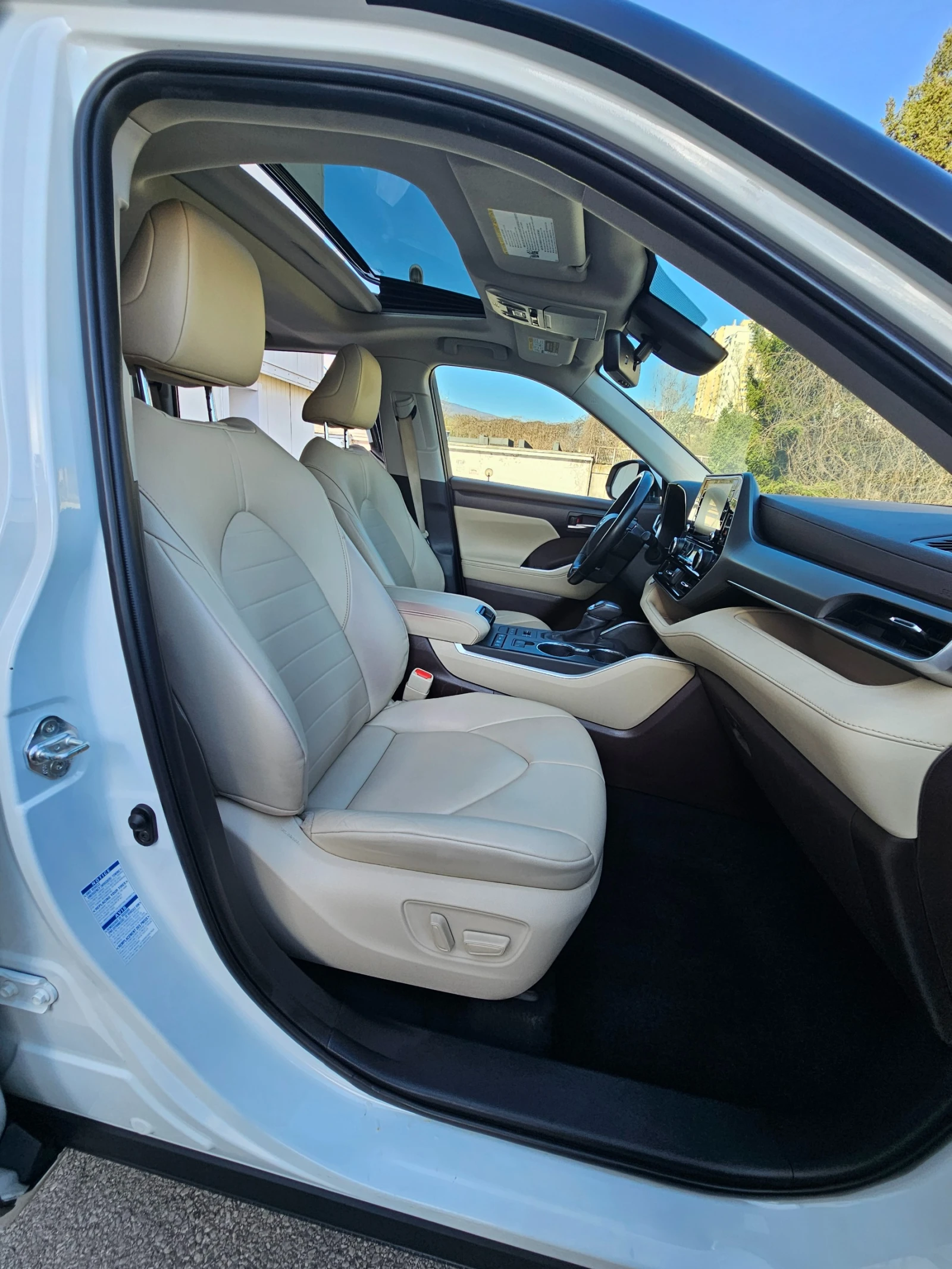 Toyota Highlander 3.5AWD XLE 7+ 1, снимка 12 - Автомобили и джипове - 55212621