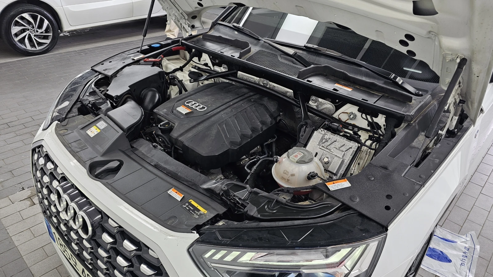 Audi Q5 45 tfsi quattro sportback premium , снимка 17 - Автомобили и джипове - 55370490