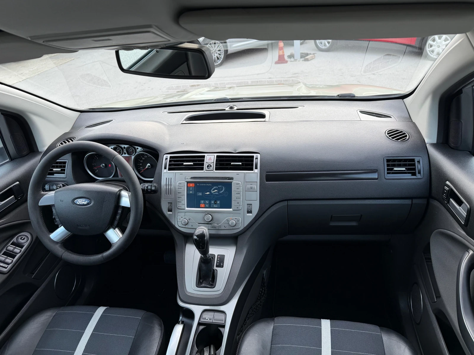 Ford Kuga 2.0TDCI АВТОМАТ ИТАЛИЯ, снимка 10 - Автомобили и джипове - 55414412