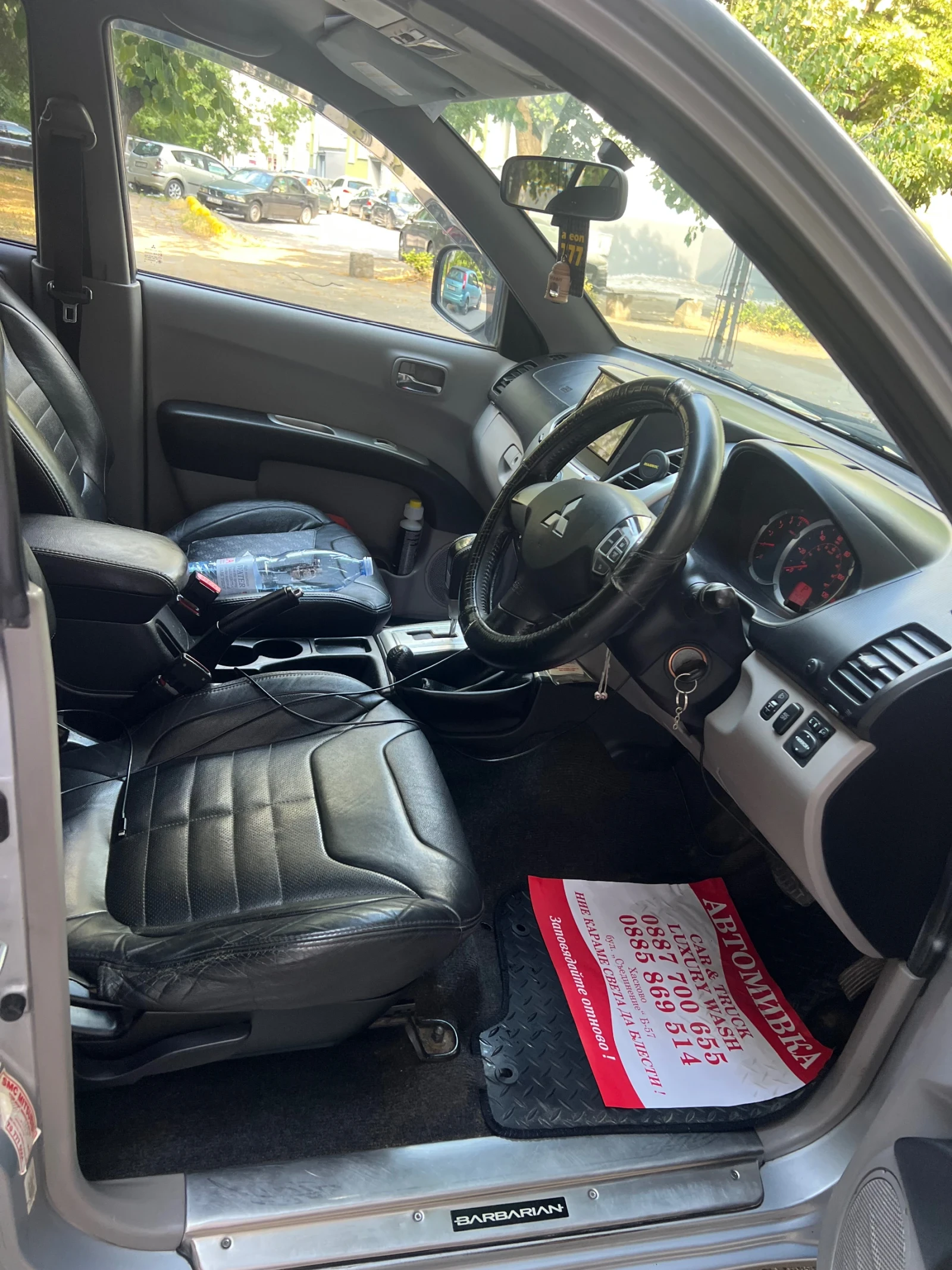 Mitsubishi L200 2.5 178кс автомат, снимка 10 - Автомобили и джипове - 55570436