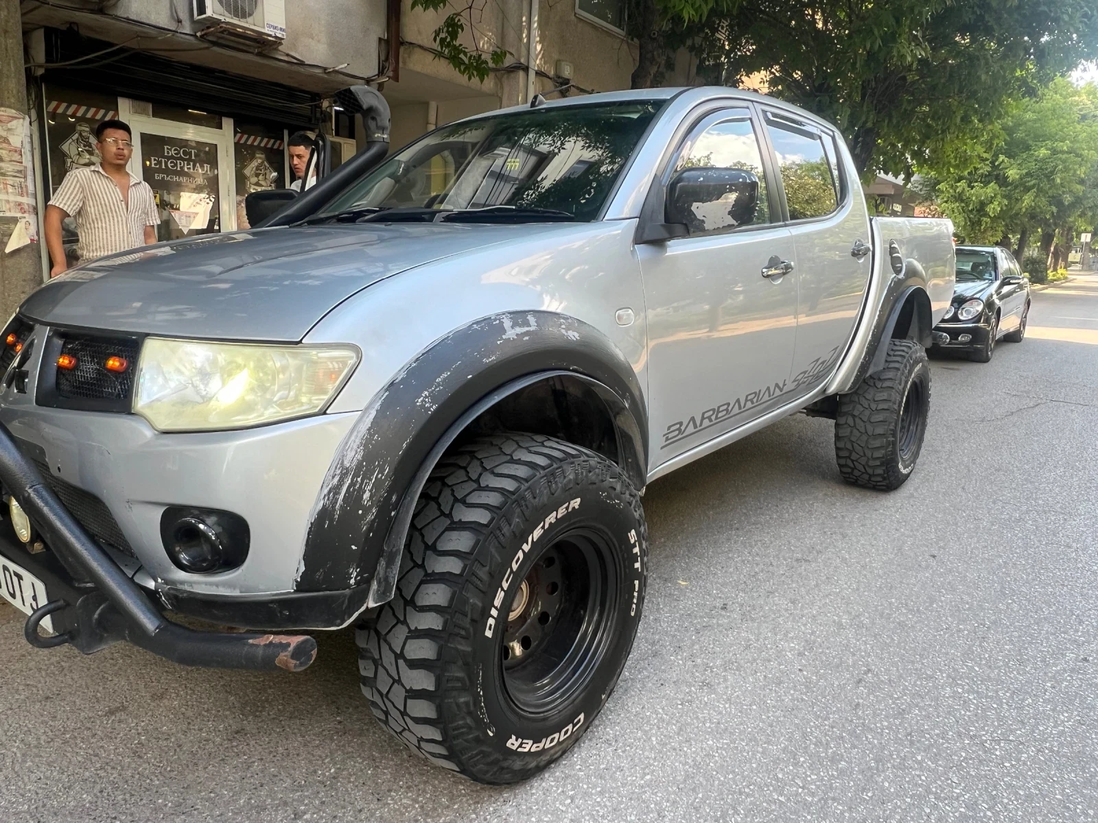 Mitsubishi L200 2.5 178кс автомат, снимка 15 - Автомобили и джипове - 55570436