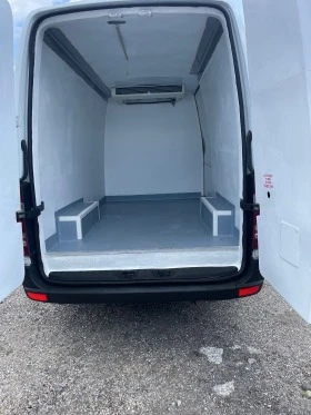 Mercedes-Benz Sprinter 318 КЛИМА , ХЛАДИЛЕН, снимка 6