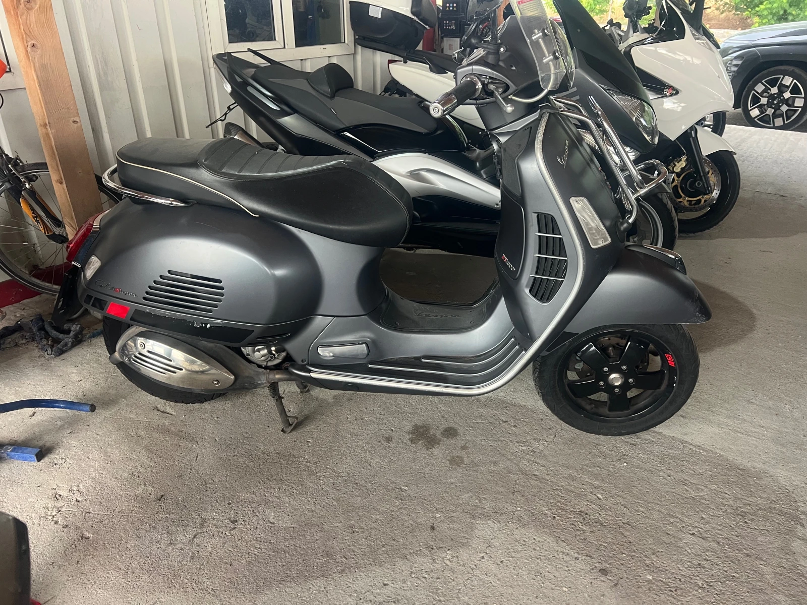 Vespa GTS 300 Gts Lizing, снимка 2 - Мотоциклети и мототехника - 55126038