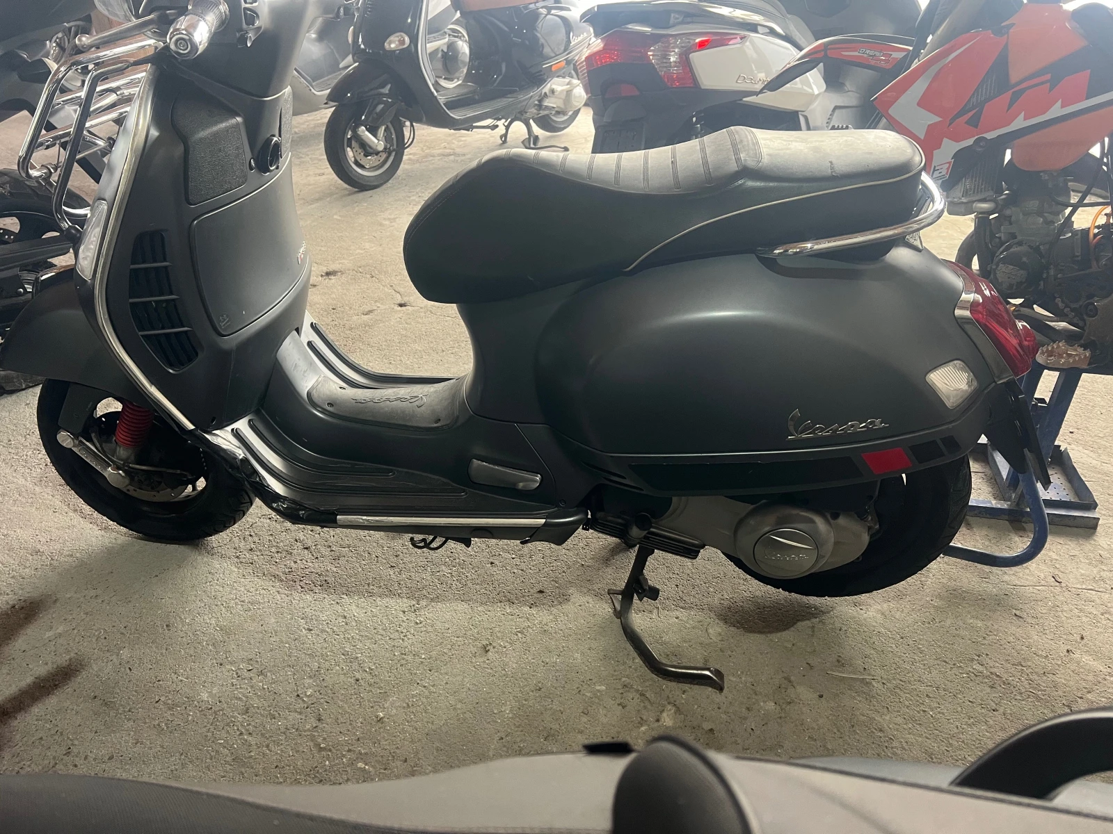Vespa GTS 300 Gts Lizing, снимка 5 - Мотоциклети и мототехника - 55126038