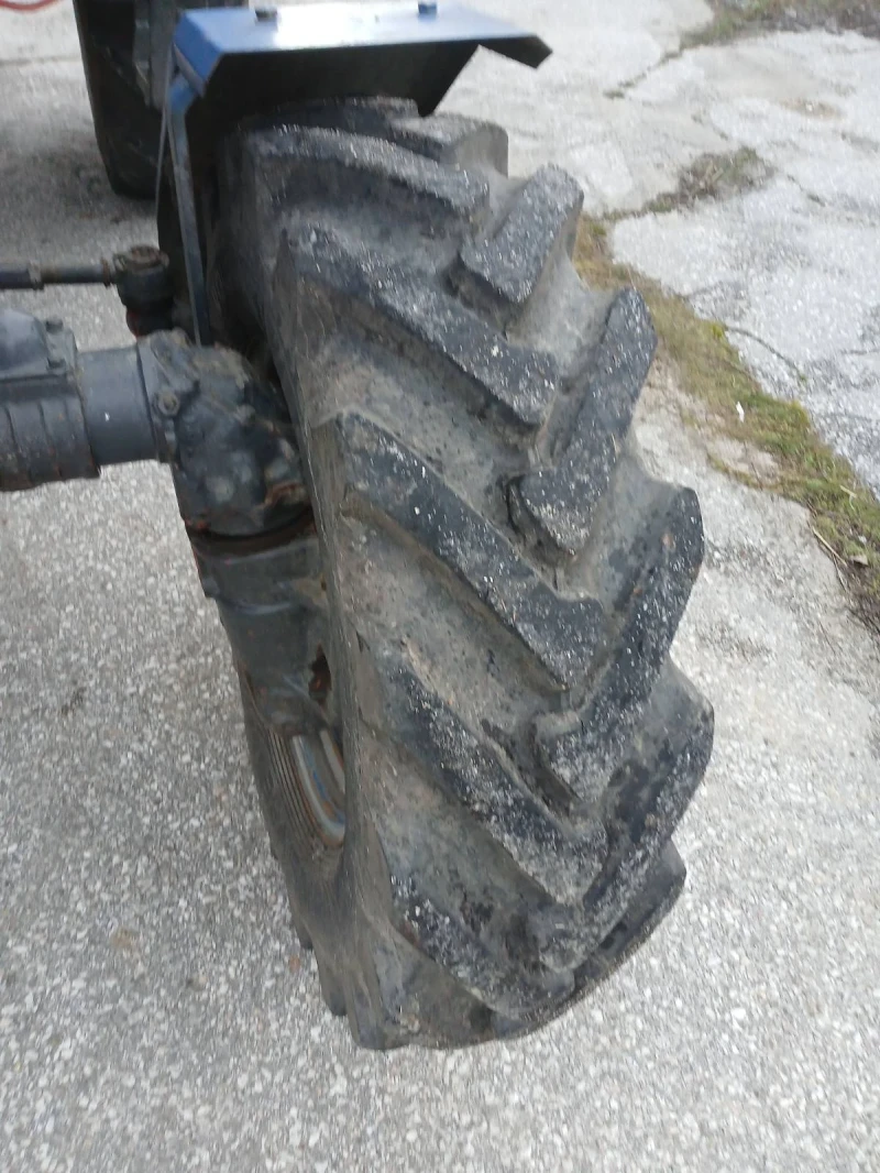 Трактор Болгар Болгар ТК 82, снимка 5 - Селскостопанска техника - 53250394