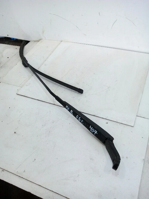 Рамо чистачка предно дясно Пежо 407