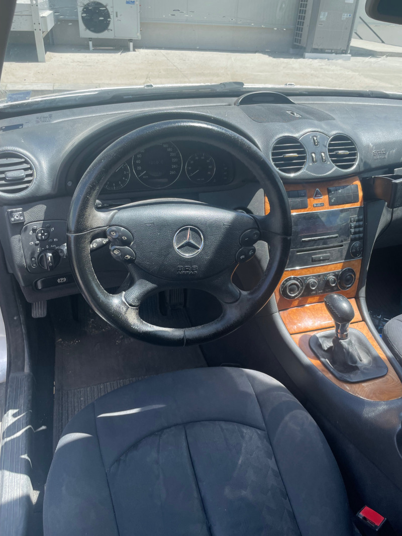 Mercedes-Benz CLK, снимка 5 - Автомобили и джипове - 46080504