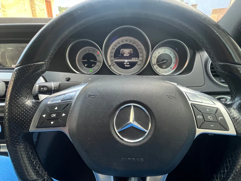 Mercedes-Benz C 180 AMG BlueEfficiency, снимка 6 - Автомобили и джипове - 47263502