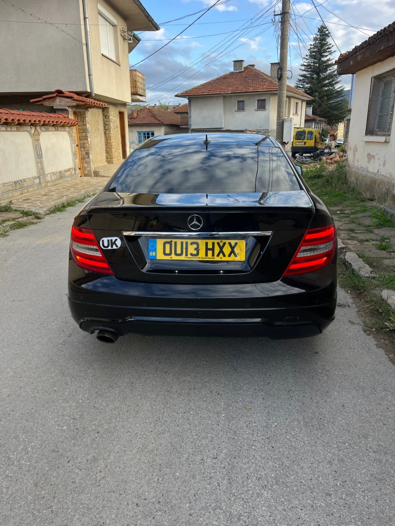 Mercedes-Benz C 180 AMG BlueEfficiency, снимка 3 - Автомобили и джипове - 47263502