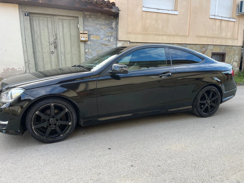 Mercedes-Benz C 180 AMG BlueEfficiency, снимка 2 - Автомобили и джипове - 47263502