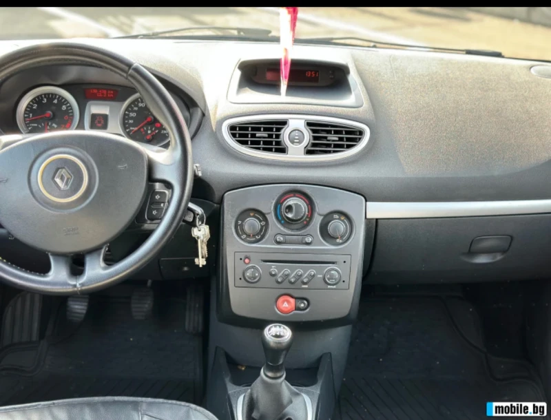 Renault Clio, снимка 7 - Автомобили и джипове - 47734875