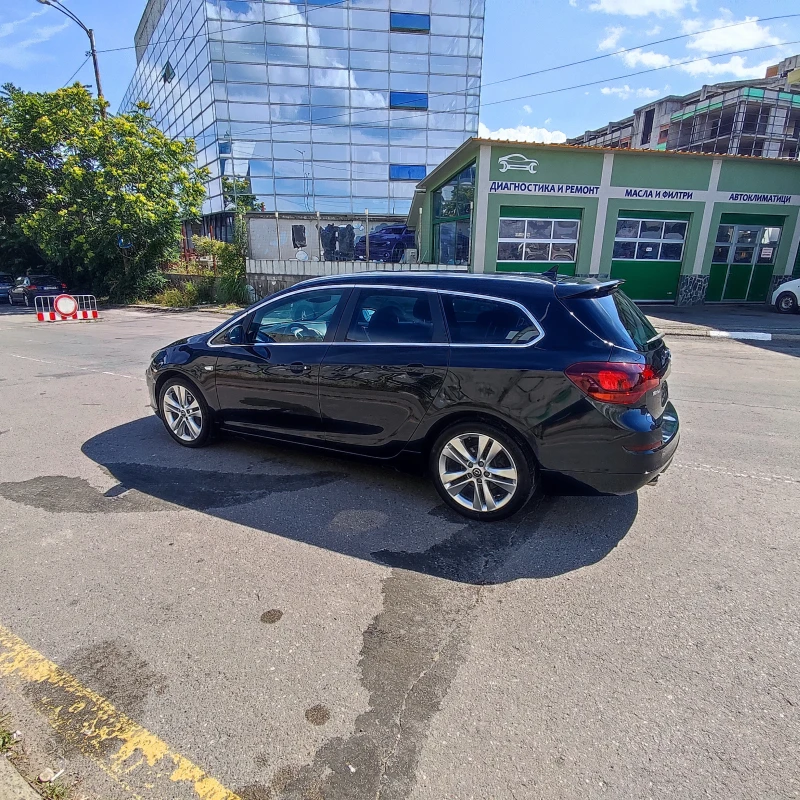 Opel Astra SPORT, снимка 2 - Автомобили и джипове - 47998016