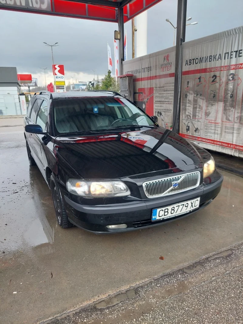 Volvo V70 V70, снимка 1 - Автомобили и джипове - 48300397