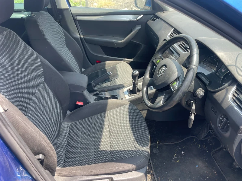 Skoda Octavia, снимка 6 - Автомобили и джипове - 50820007