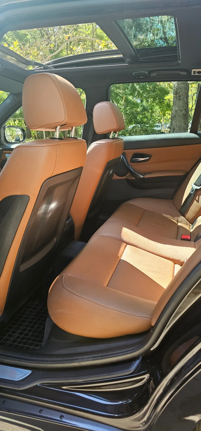 BMW 330 E91 3.0d X-DRIVE,  M-PACKET,  FACELIFT , снимка 17 - Автомобили и джипове - 52216345