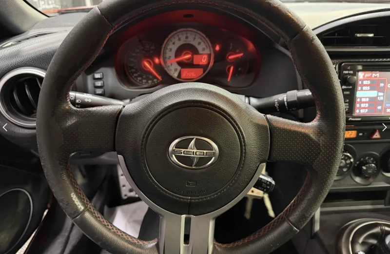 Scion Tc FR-S, снимка 14 - Автомобили и джипове - 52651842