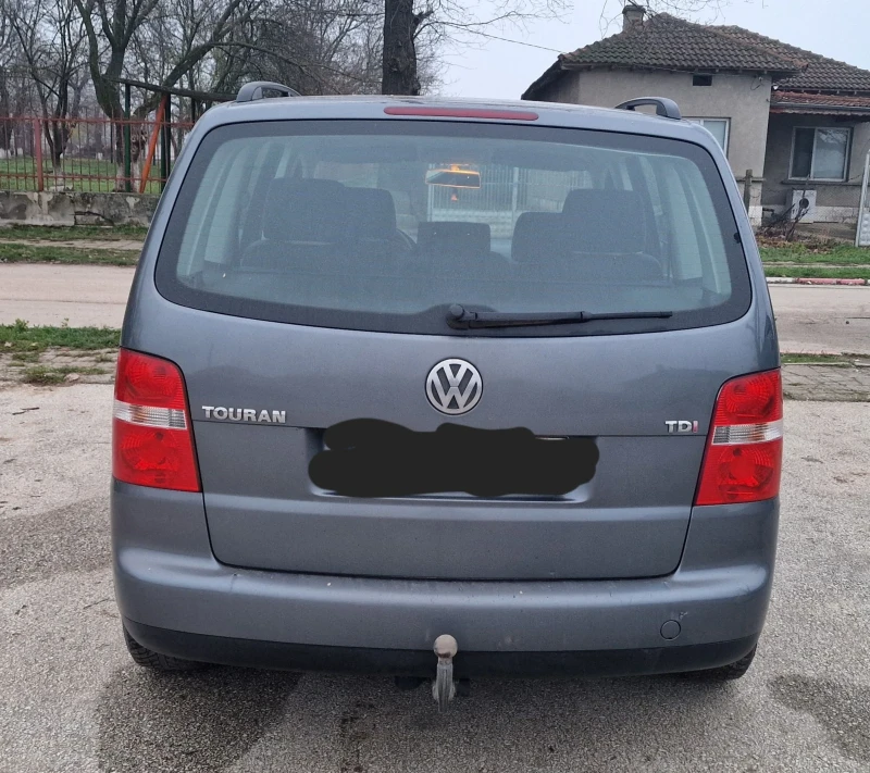 VW Touran, снимка 3 - Автомобили и джипове - 52829497