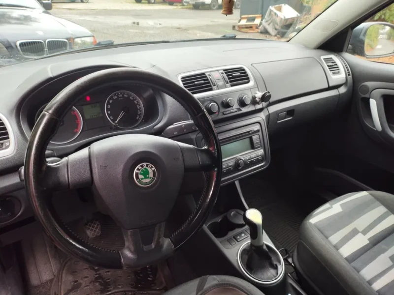 Skoda Fabia 2 Combi, снимка 6 - Автомобили и джипове - 53012812