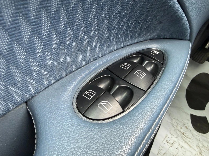 Mercedes-Benz E 320, снимка 14 - Автомобили и джипове - 53391512