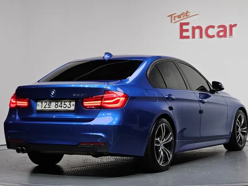 BMW 330 (F30) 330I M Sports, снимка 2 - Автомобили и джипове - 55206173