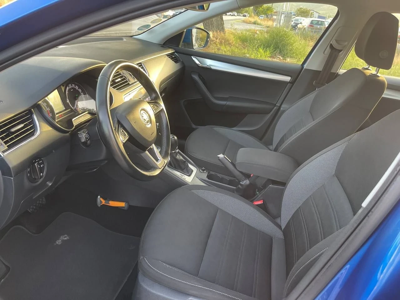 Skoda Octavia 1, 6 TDi, снимка 9 - Автомобили и джипове - 55911967