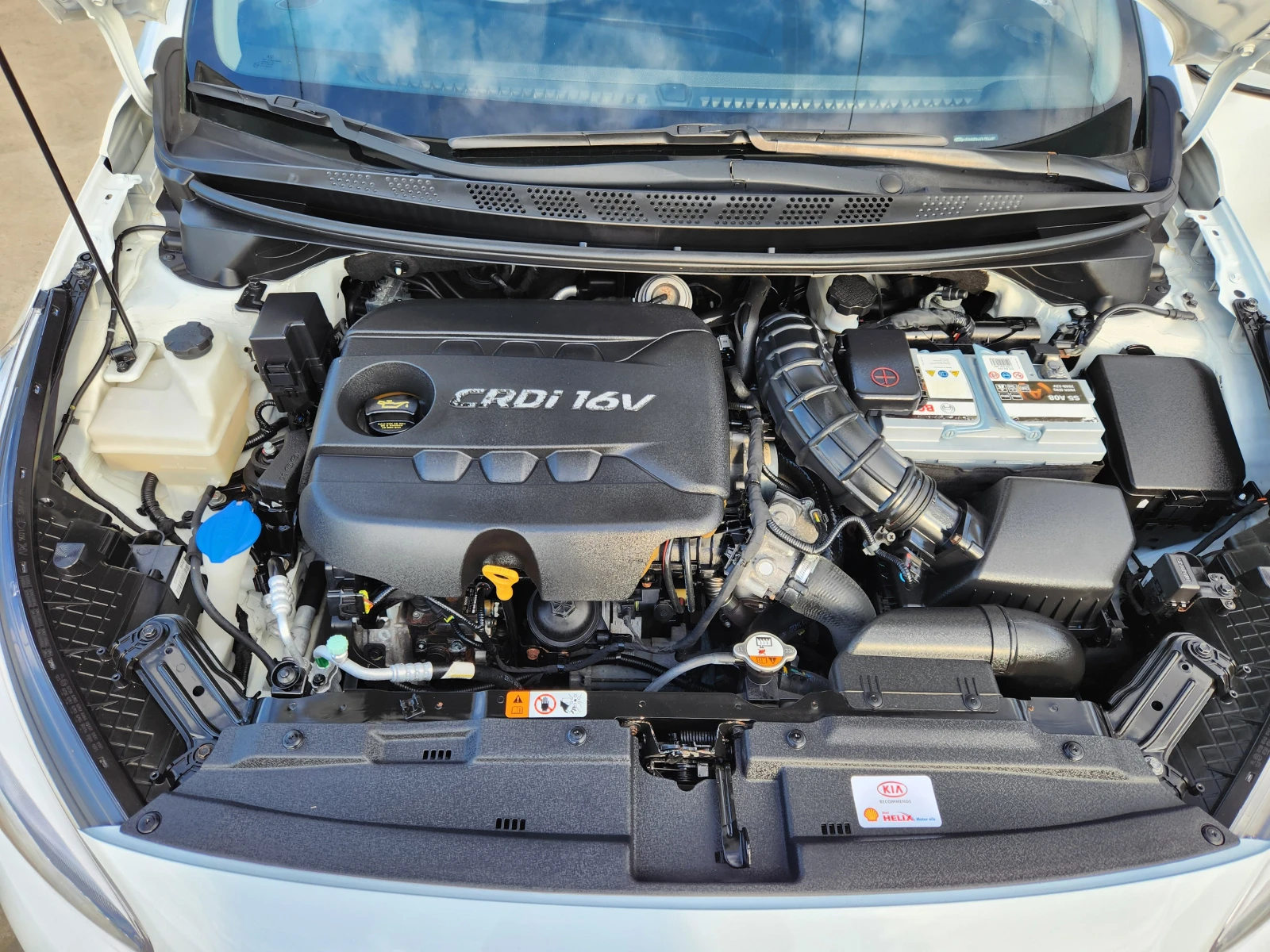 Kia Ceed 1.6 CRDI-128 . EURO 5b- | Mobile.bg   16