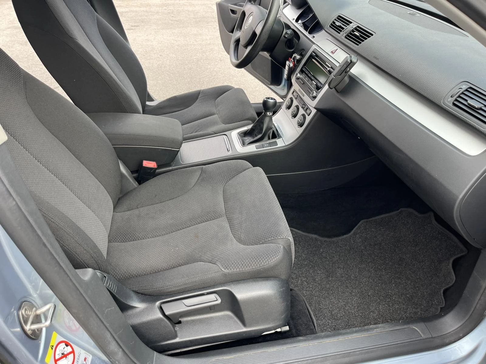 VW Passat 2.0TDI 110 EURO 5A   | Mobile.bg   11