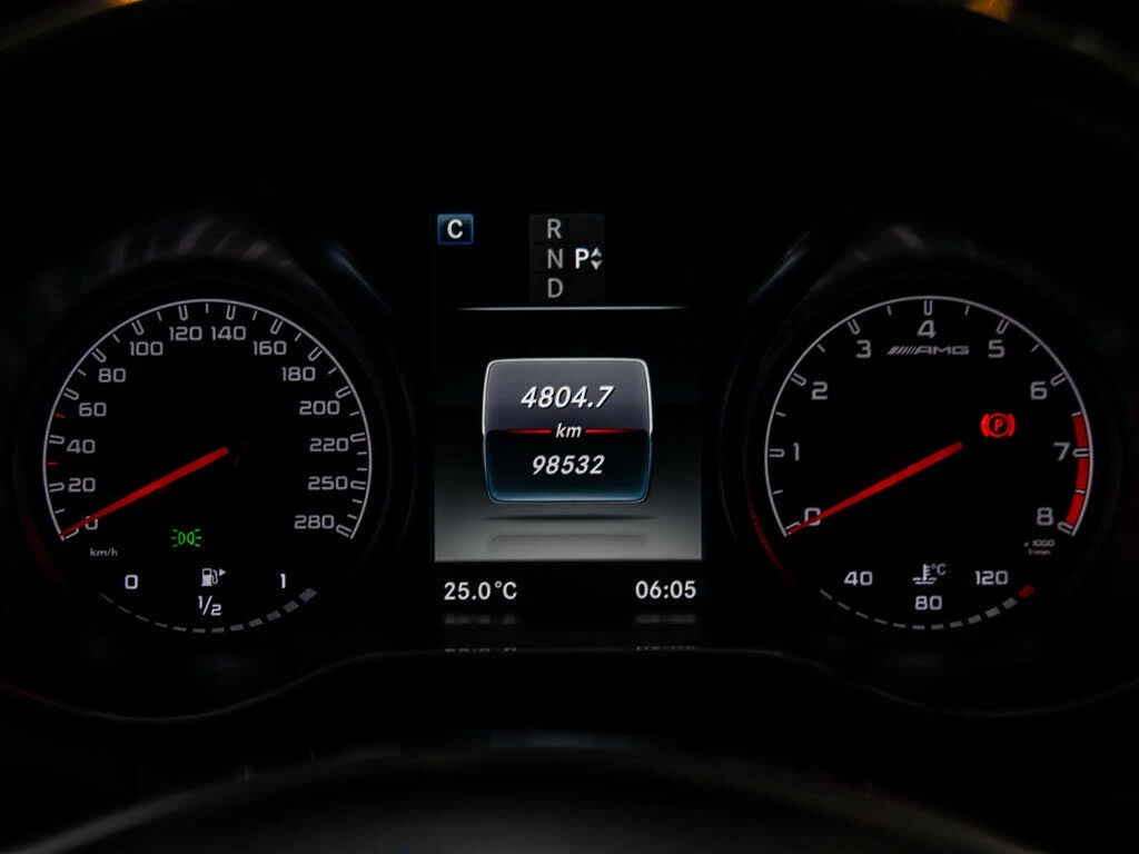 Mercedes-Benz C 43 AMG * АВТО КРЕДИТ* ЦЕНА ДО БГ * СЕРВИЗНА ИСТОРИЯ *  - изображение 9