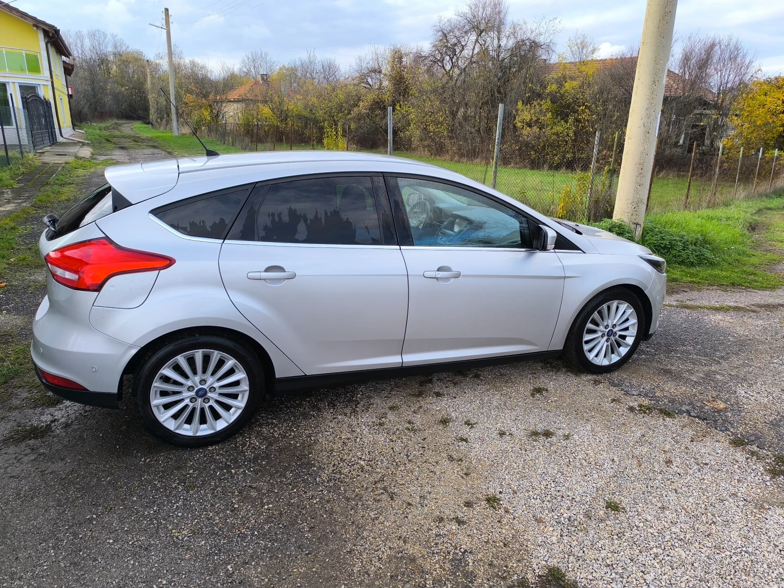 Ford Focus 1.5 ���� 6 | Mobile.bg � ����������� 12