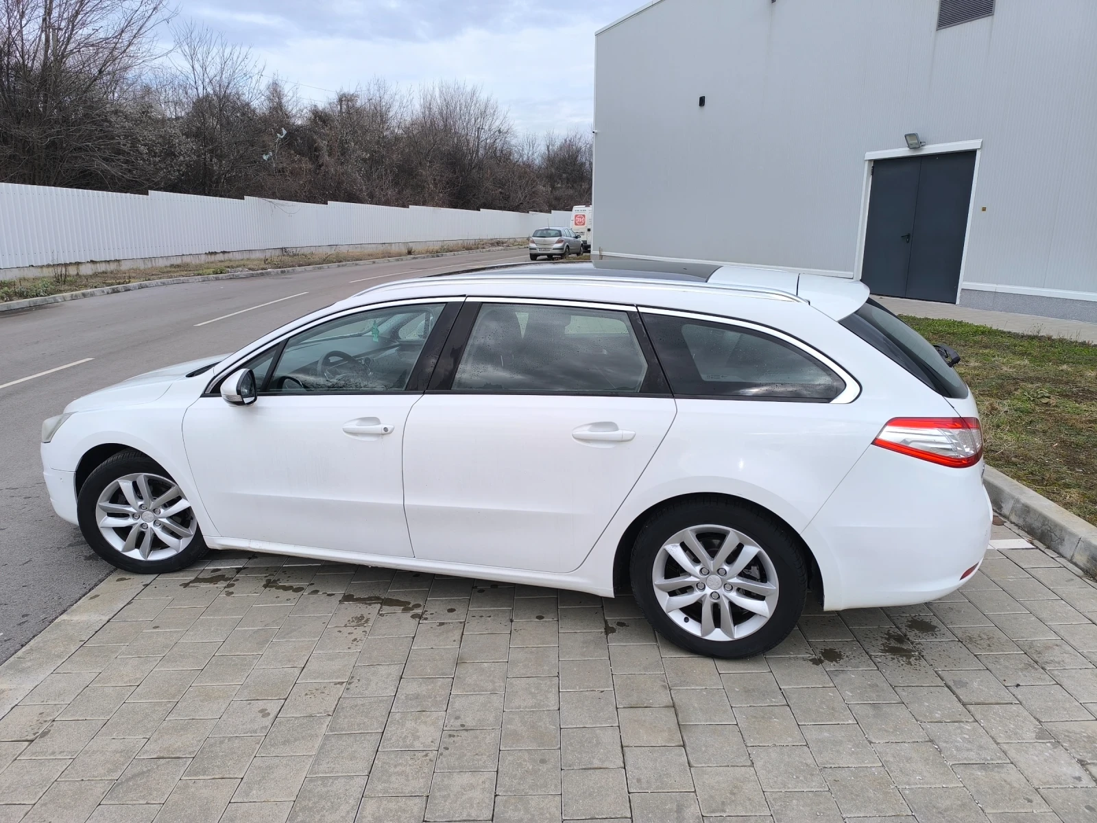 Peugeot 508 1.6 eHDI - изображение 3