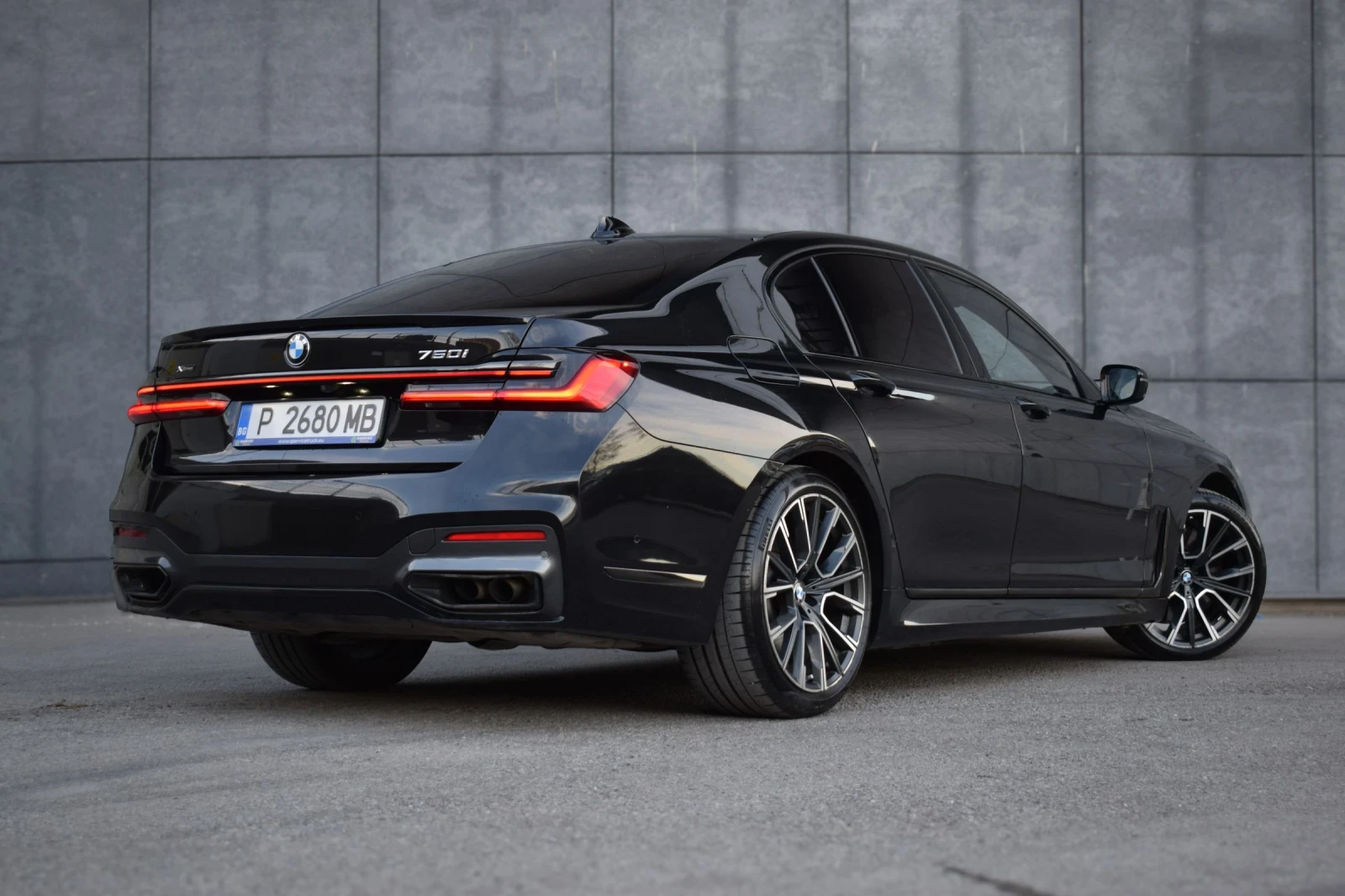 BMW 750 DISTRONIC, M-PACK, MASSAGE, SOFT-CLOSE, ADAPTIVE L, снимка 6 - Автомобили и джипове - 53716213