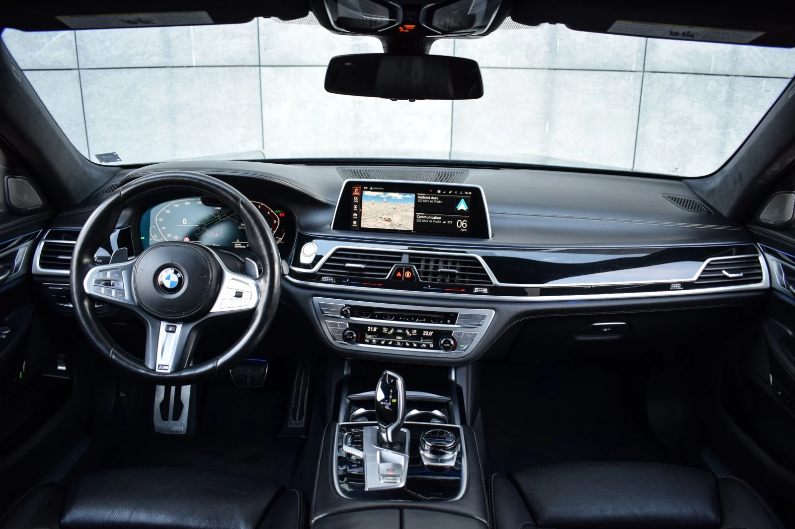 BMW 750 DISTRONIC, M-PACK, MASSAGE, SOFT-CLOSE, ADAPTIVE L, снимка 9 - Автомобили и джипове - 53716213