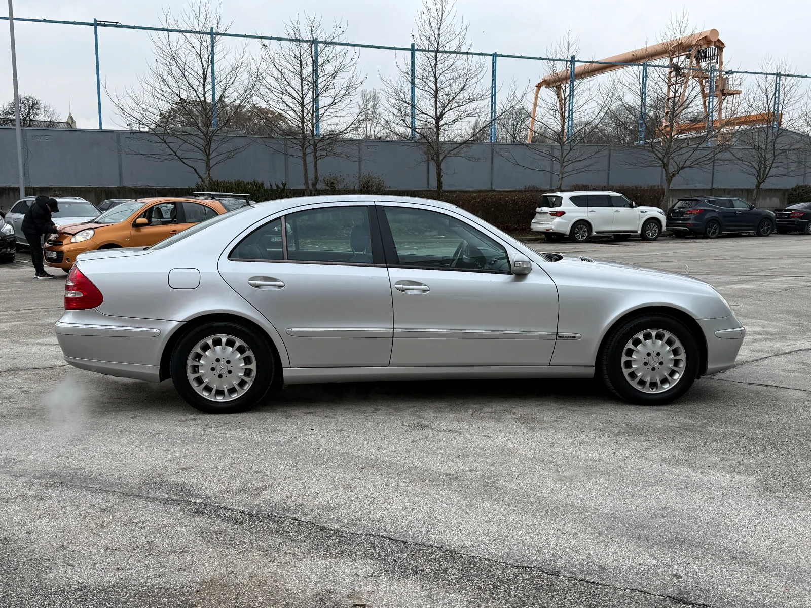 Mercedes-Benz E 320  - изображение 5