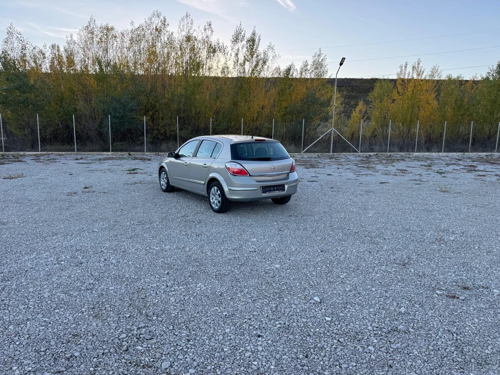 Opel Astra 1.6 i, снимка 4 - Автомобили и джипове - 53624392